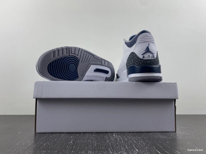 HYPE Jordan Navy 3 CT8532-140 Air Midnight 0814